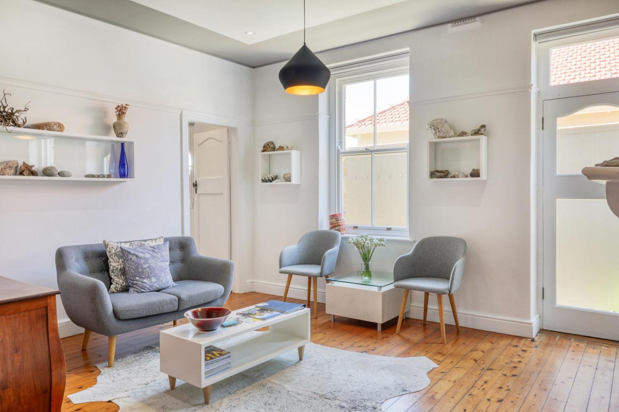Behr Road Apartment With Sea View Patio Cape Town Bagian luar foto